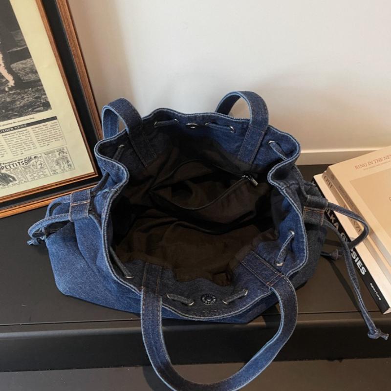 Trendy Denim Large Capacity Tote Bag Women Spacious Fashiable and Versatile Shoulder Bag Simple Ans Casual Commuting Bag