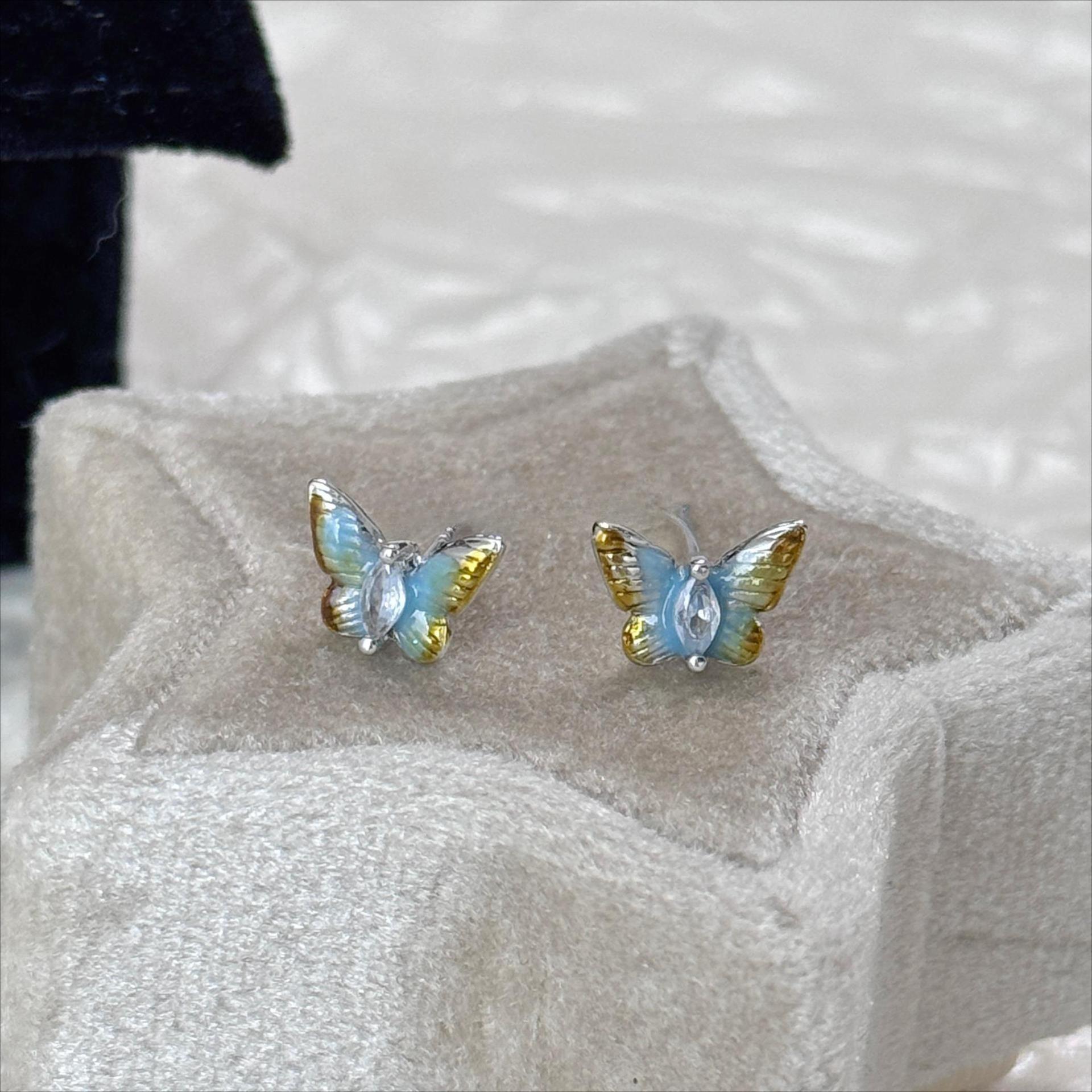 Exquisite Blue Butterfly Drip Oil Earrings - Versatile Light Luxury Design Studs & Ear Cuffs