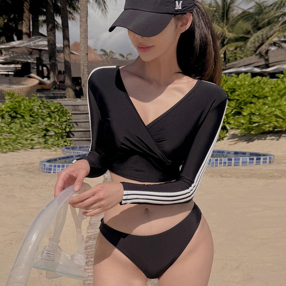 Schlankmachender Damen-Badeanzug mit langen Ärmeln und Sonnenschutz - Geteiltes Design für Thermalbad-Urlaube und Surfen