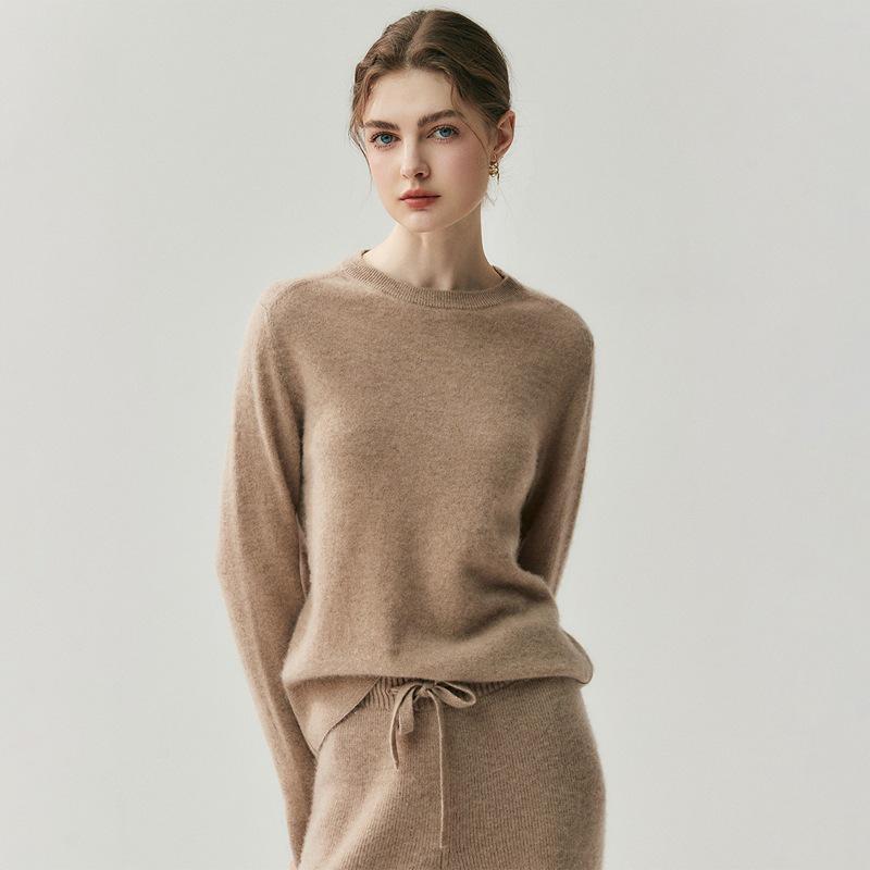 Dámský kašmírový svetr s kulatým výstřihem - Kolekce podzim/zima 2025, Jednobarevná hřejivá pletená základní vrstva