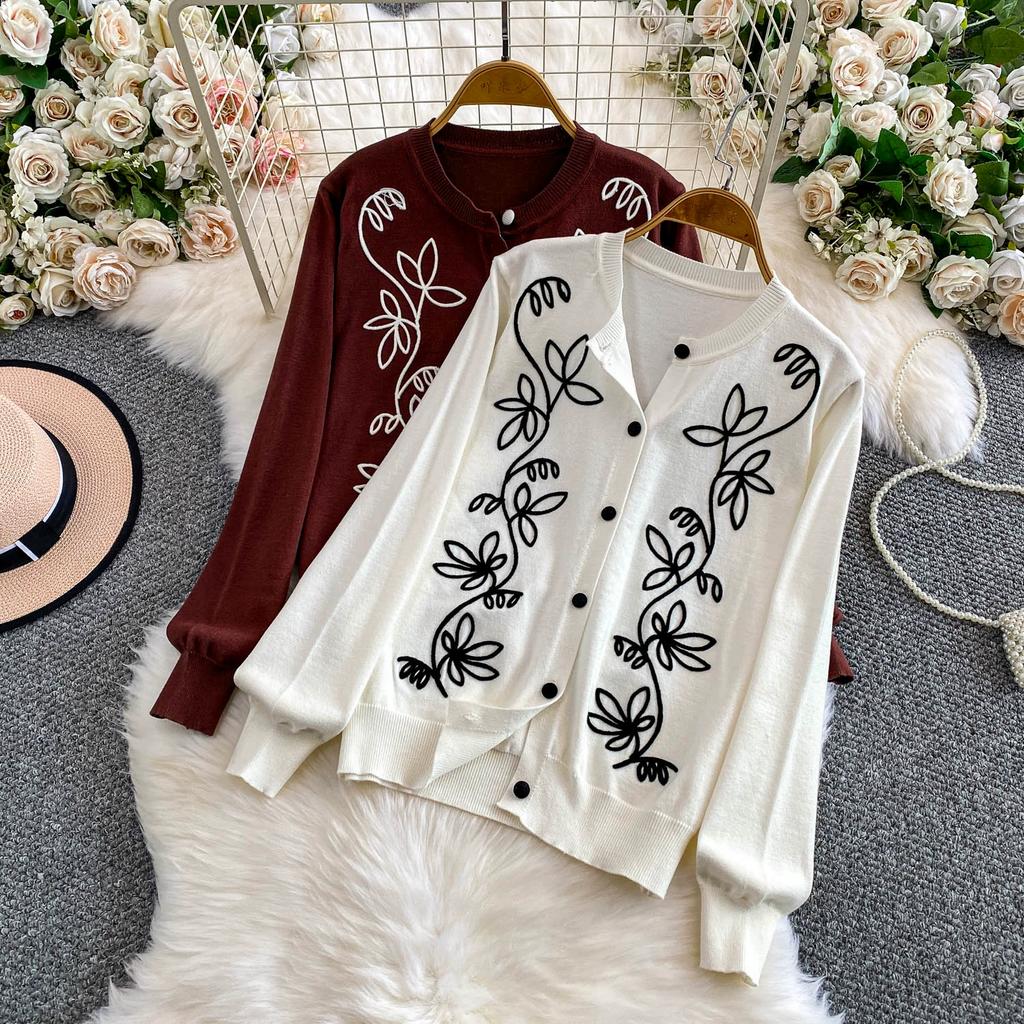 Autumn Winter Women O-neck Vintage Embroidery Flower Knitted Sweater Single Breasted Cardigans Tops