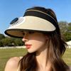 Chapeau de soleil design à sommet vide bord étendu protection solaire intégrale pour tout le visage chapeau avec ventilateur intégré alimenté par énergie solaire circonférence de tête réglable chapeau de paille