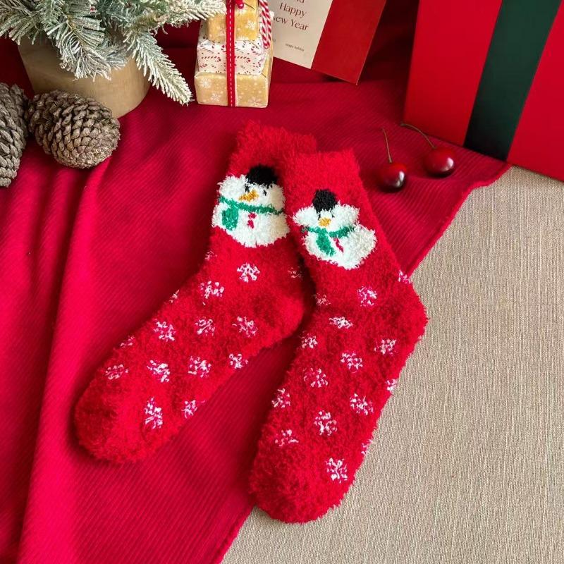 Coral fleece socks women's autumn and winter plush warm tube socks cartoon cute Christmas socks furry sleep socks women