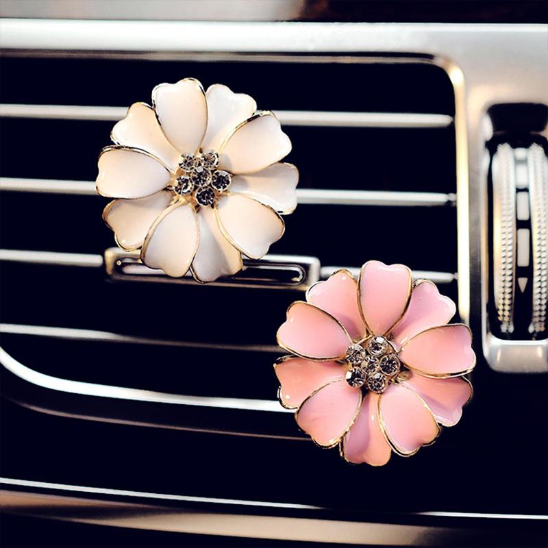 Car Air Outlet Fragrant Perfume Clip Air Freshener Diffuser Universal Exquisite Diamond Car Air Conditioning Air Clip