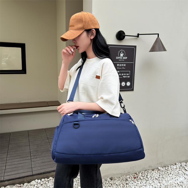 Waterproof Sport Duffel Bag for Gym Travel Workout Fitness Large Capacity Shoulder Bag with Multiple Pockets Portable Design