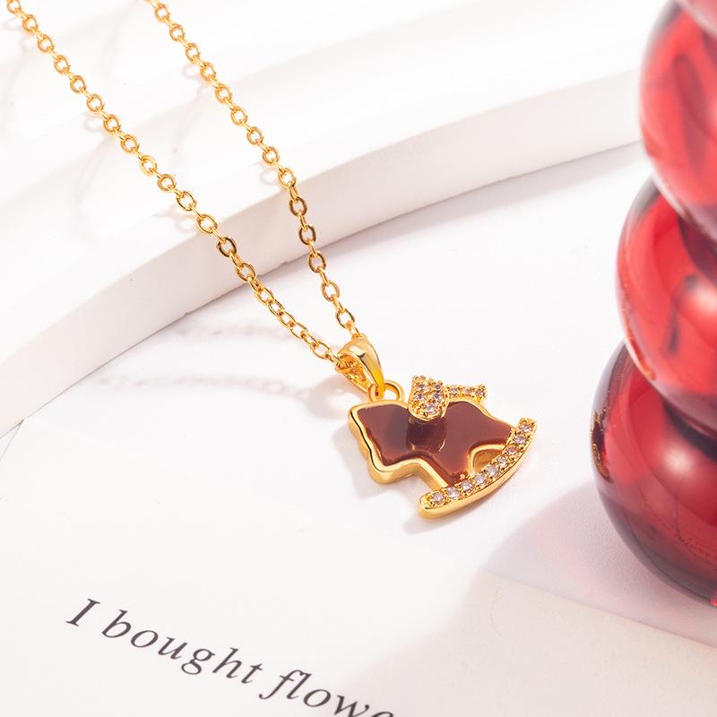 Elegant Red Diamond Glitter Wooden Horse Necklace - Luxurious, Exquisite Clavicle Chain for Women's High-End Style