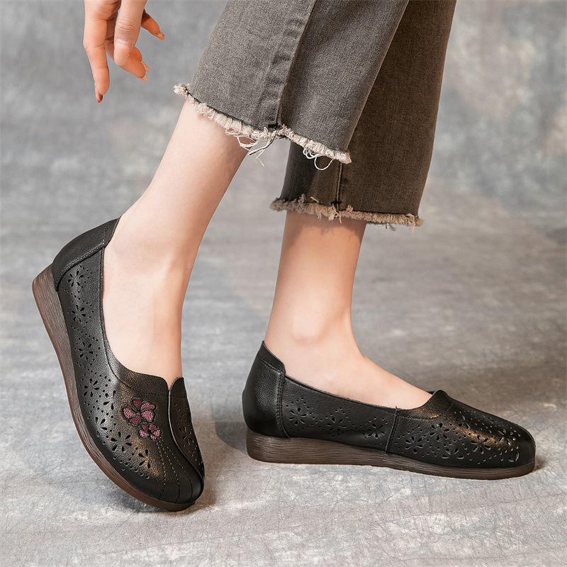 

Genuine Leather Non-Slip Flat Sandals for Middle-Aged & Elderly - Breathable, Hollow Out Design 40