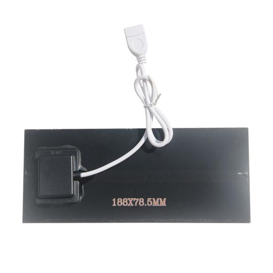 Nouzový solární panel nabíječka telefonu Vysoká účinnost přeměny Kompaktní design Přenosná solární powerbanka pro kempování