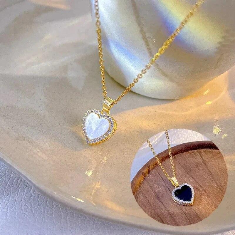 1 Stück Leichter Luxus Kühle Brise Herzförmige Serie Vergoldeter Kupferanhänger mit Edelstahlketten-Kombination von Halsketten