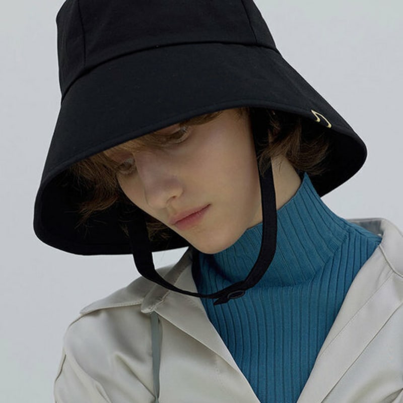 

UNDERCONTROL STUDIO СУМКА-ВЕДРО НА РЕМЕШКЕ / D BIO / черный FREE