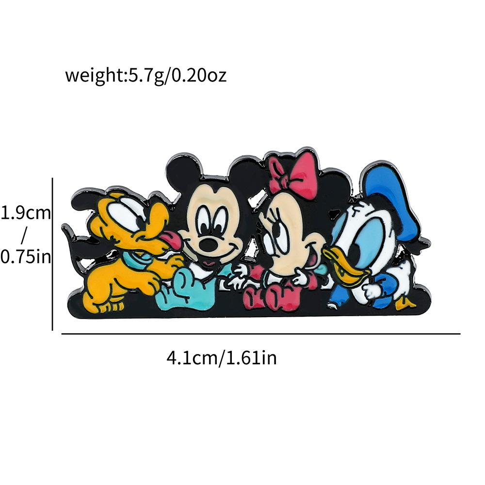 European and American cartoon film and television characters metal badges Mickey Minnie Donald Duck alloy oil drip brooch accessories pin