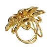 Klip damski Retro Alloy Flower Circle Hollow szal Szaliki Szalik Klamra Euramerican