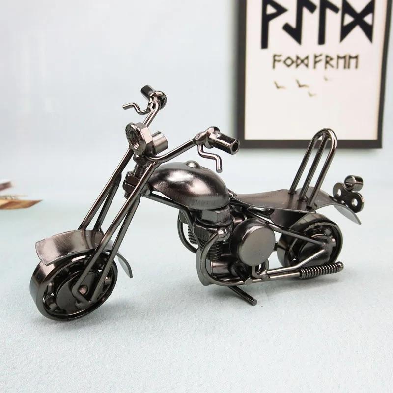Metal Retro Motorcycle Model Motor Figurine Iron Motorbike Prop Handmade Boy Gift Kid Toy Home Office Decor Collection