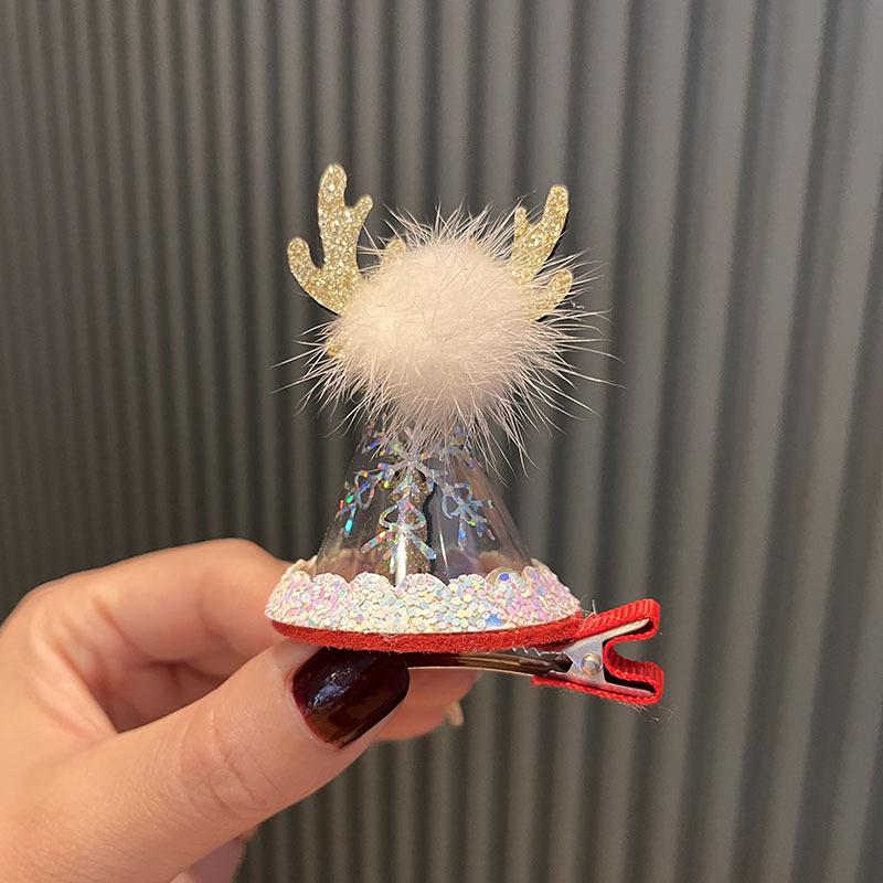 Clipsuri de păr cu pălărie de Crăciun: Accesorii roșii drăguțe pentru fete