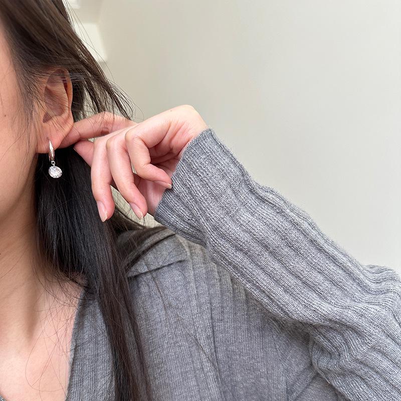 Minimalist Designer Women's 925 Sterling Silver Zircon Ear Hook Earrings (E8727)