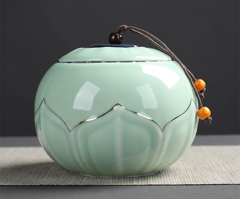Chinese Style Large Capacity Ceramic Tea Storage Cans Sealed Pot For Kitchen Spices Organizer Celadon Porcelain Tea Coffee Jars