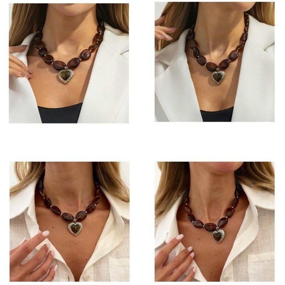 Versatile Clavicle Chain Amber Color Beaded Choker Fashionable Heart Pendant Necklace For Women