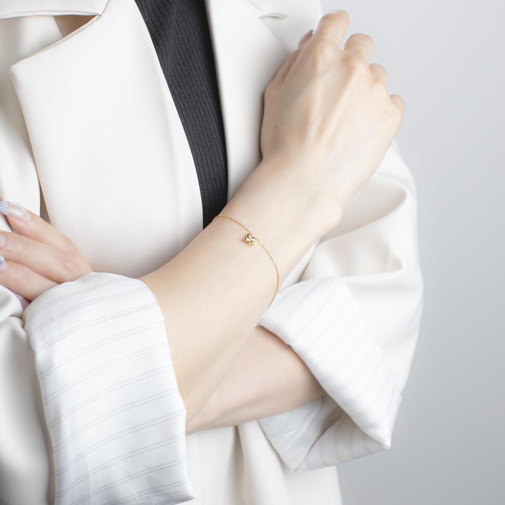 BLOOM Silver Bracelet with Yellow Gold Plated Cubic Zirconia and Clover Motif [Official] Women's (Product Code 0774-0465-0019-0000)