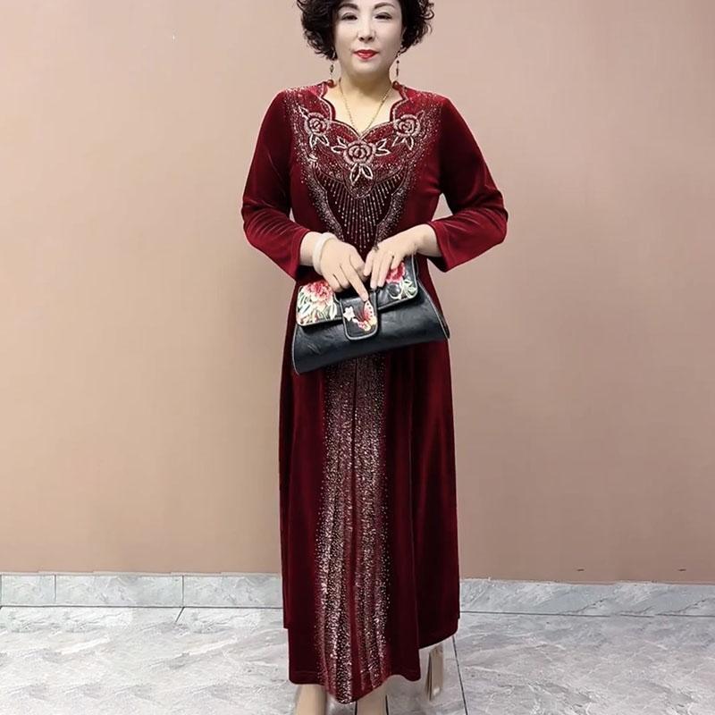 Women's Rhinestone V-Neck Velvet Dress Embroidered Plus Size Dress Long Dress