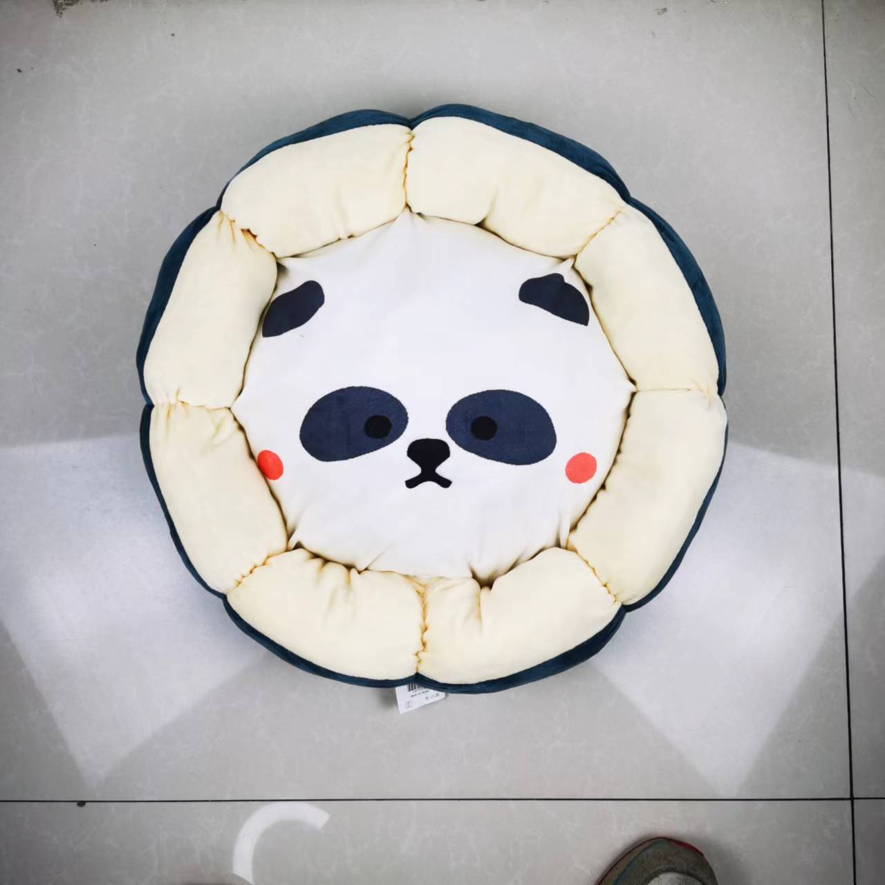 

Ins Style Cat and Dog Universal Осень и зима Мультяшное гнездо Лепесток Гнездо Коврик Гнездо со смайликами diameter 48CM