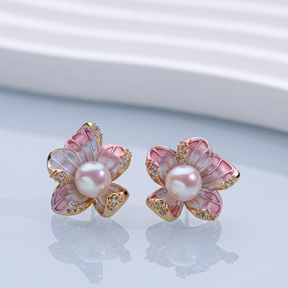 Natural freshwater pearl stud earrings flower petals 8 drops of oil light luxury high-end earrings