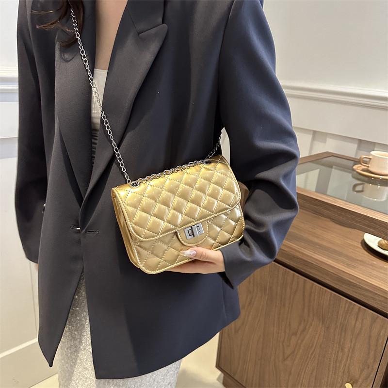 Trendy Korean Style Mini Shoulder Bag For Women In Chic Black Or Pink Color