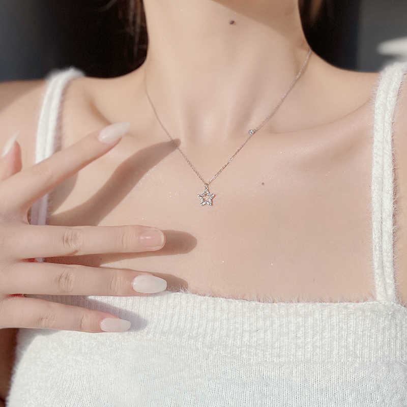 Star Necklace Female Niche Exquisite Temperament Versatile Hollow Five-pointed Star Ins Style Design Pendant