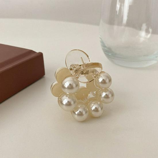 Korean Celebrity Pearl Hairpin: Elegant Shark Clip for Women