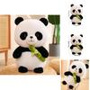 Süßes Panda Plüschtier Stofftier Puppe Bambussprossen Blume Bär Geschenk für Mädchen und Kinder
