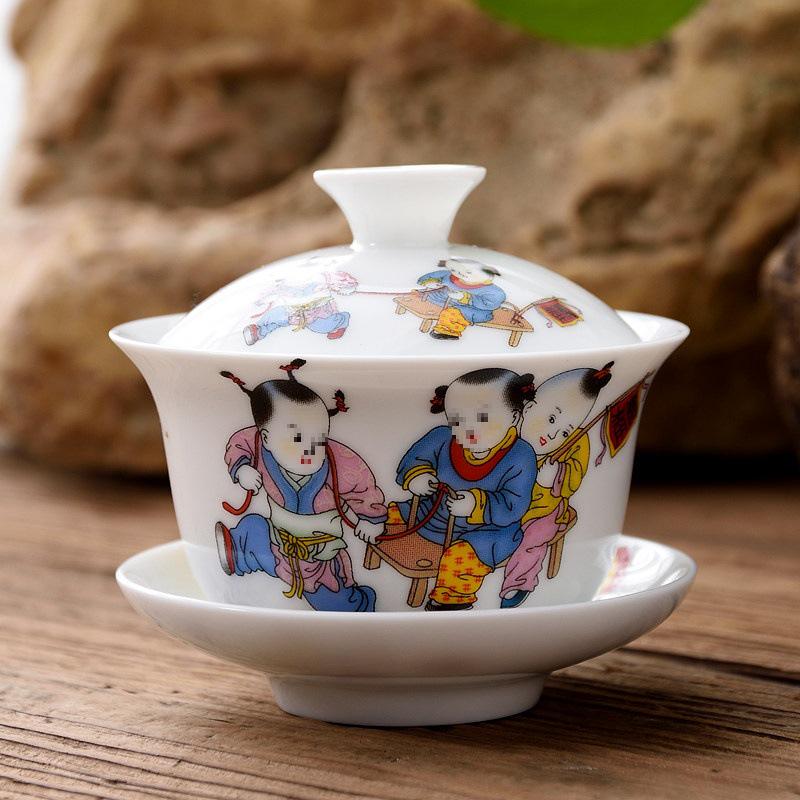 Blue and White Ceramic Gaiwan Tea Set: Small Tea Bowl & Tasting Cup with Concave Lid.