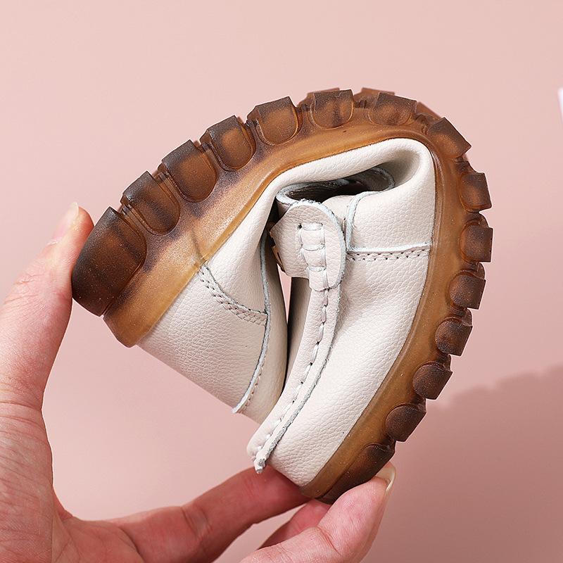 Spring and Autumn Large Size Flat-bottomed Doudou Shoes Women's Casual Soft-soled Mom Shoes Non-slip Doudou Shoes Leather Shoes Women