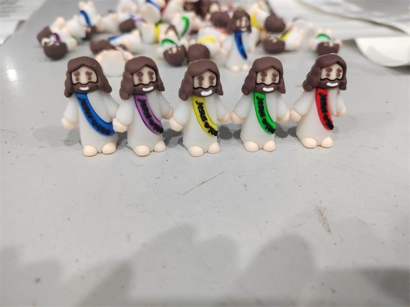 50 Packungen Mini-Jesusfiguren Jesus liebt dich Religiöse winzige Jesusfigur Gummi-Jesuspuppe zum Verstecken und Suchen Kirchengeschenke Geschenk