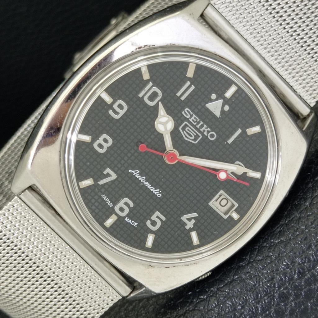 

ЯПОНИЯ ВИНТАЖ SEIKO 5 АВТОМАТИЧЕСКИЕ 6118A МУЖСКИЕ ЧАСЫ С ЧЕРНЫМ ЦВЕТОМ ЦИФЕРБЛАТА a701671-5 R206c-a701671