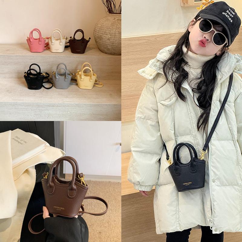 Small Water Bucket Shoulder Bag Made From Durable Composite Fabric For Outings