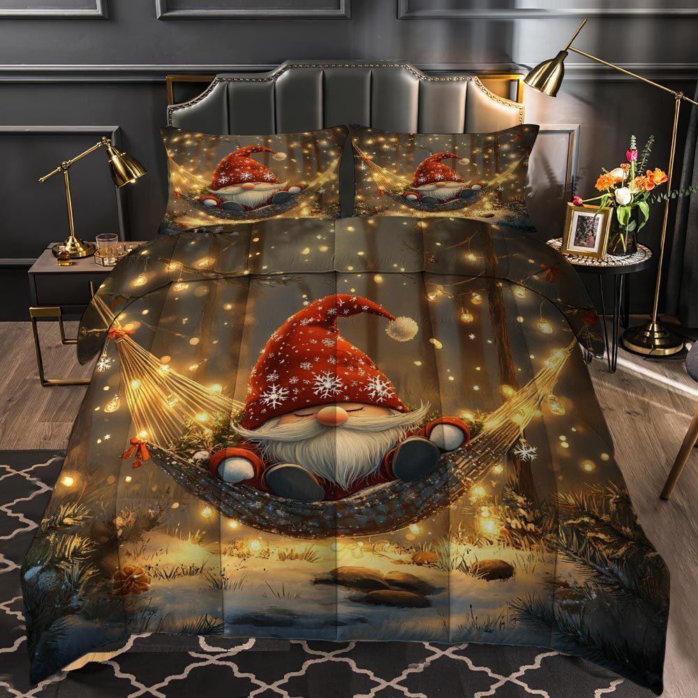 

Latacaca 3 Pcs Christmas Gnome Quilt Set thick blanket Set Cozy Comforter Bedding Set 1 Quilt + 2 Pillowcases Holiday Gift Idea EU Twin(135x200cm)