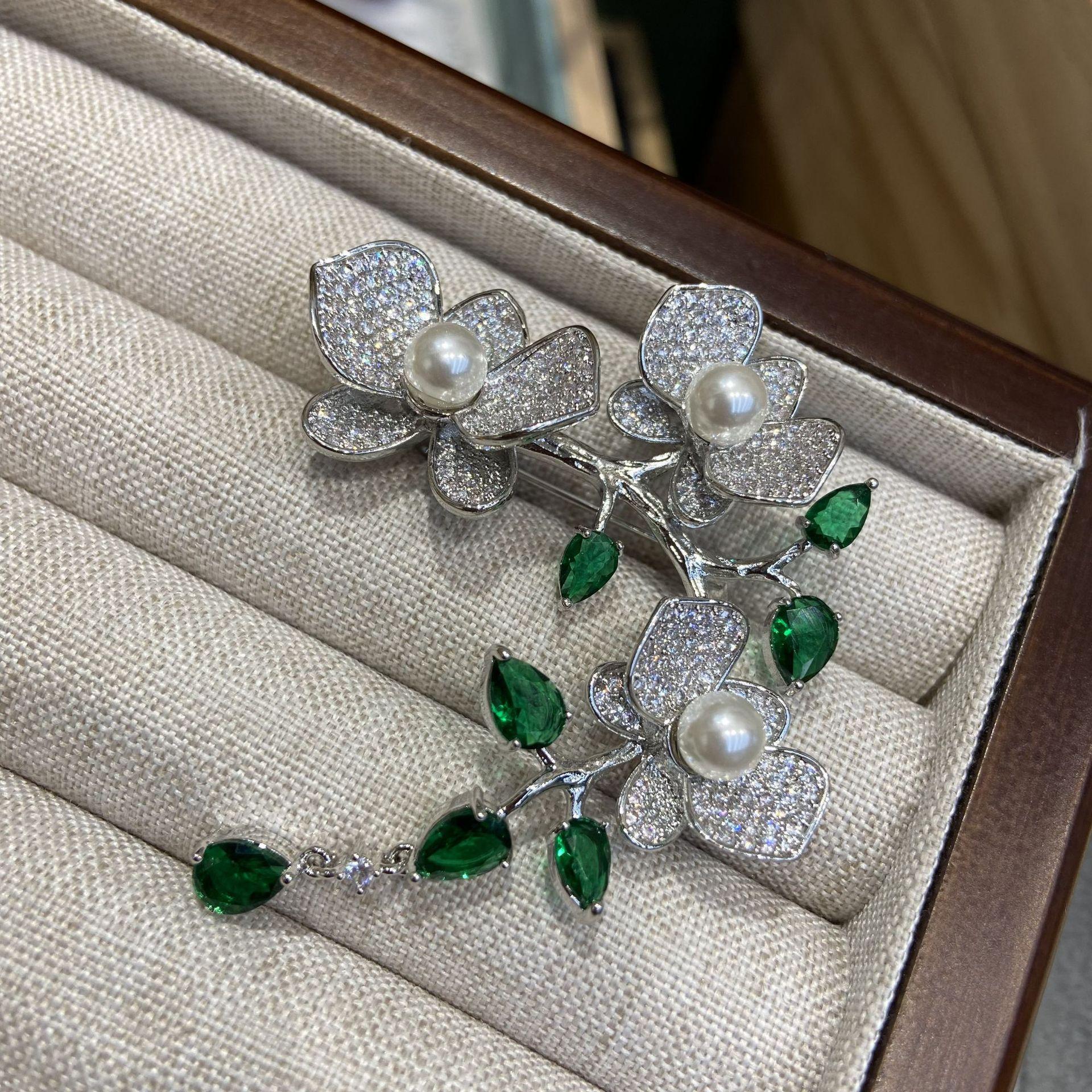 

Брошь с бахромой в виде бабочки-орхидеи, женская, легкая, роскошная, из натурального жемчуга, модная, универсальная, элегантная, роскошная, подарочная, партия