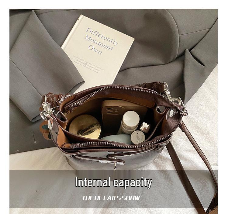 Damska retro tkana torebka crossbody typu bucket - styl europejski i amerykański, torebka casualowa high-end na jedno ramię pod pachę