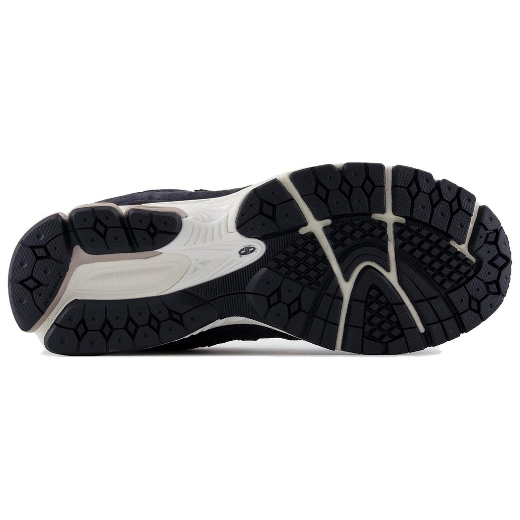 New New Balance 2002R Quilted Black