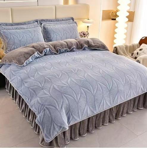 Light luxury high-end thickened milk fleece four-piece set, winter warm quilt cover, double-sided coral fleece anti-static three-piece set