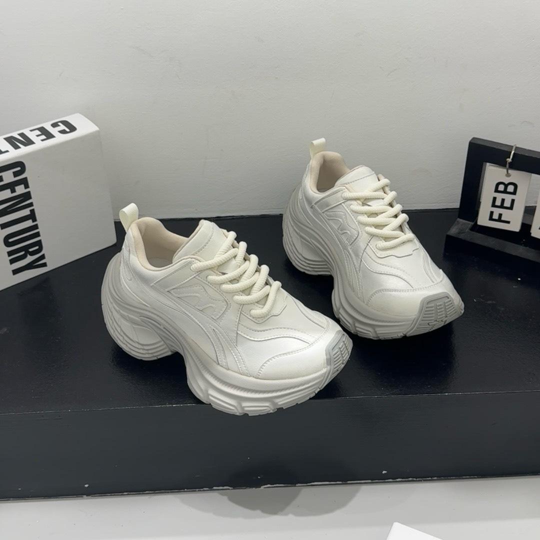 

Кожаные женские туфли, увеличенные на 6 см, трендовые полированные туфли для пап, весенние туфли-маффины, спортивная обувь, повседневные кроссовки 40 бежевый