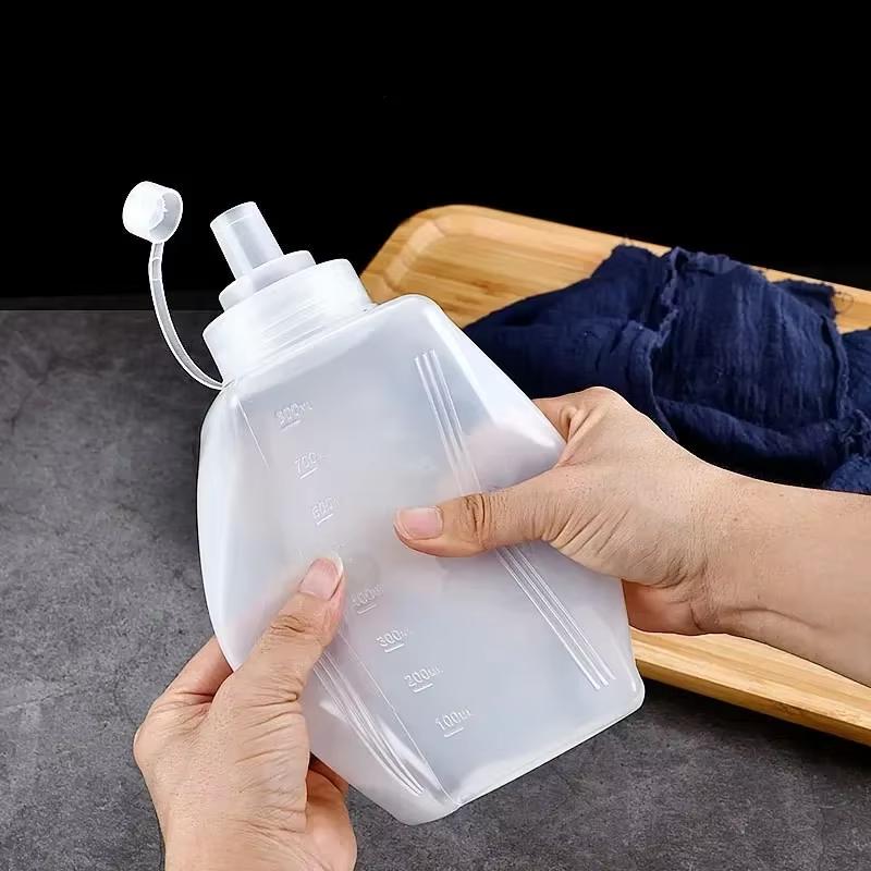 Botella de Salsa para Apretar de 1000ML con Tapa Calibre Grande Botella de Plástico para Apretar Mermelada Dispensador de Condimentos Tarro de Condimentos a Prueba de Polvo para Cocina