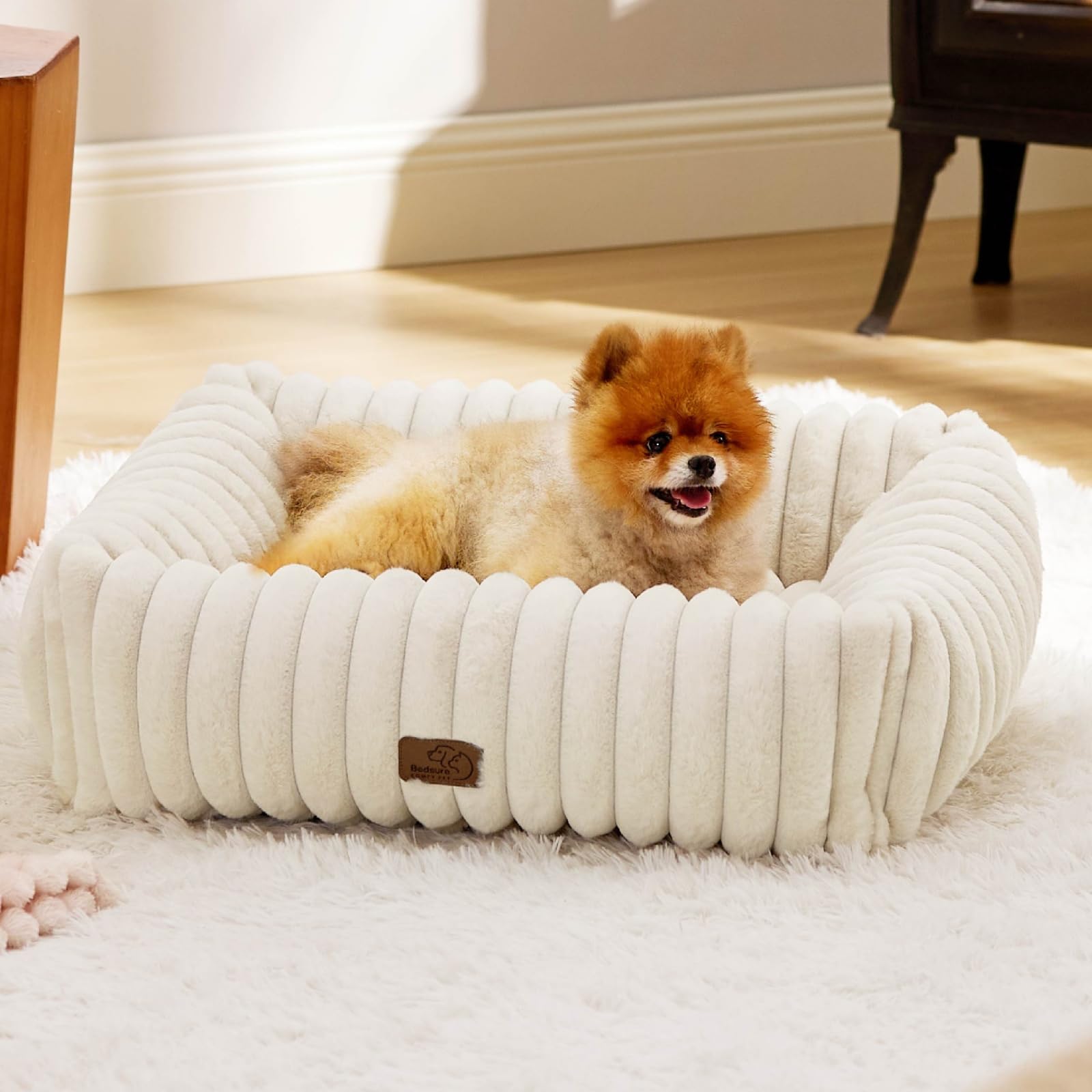 

Fluffy Dog Bed, Cat Bed, Pet Bed with Non-Slip Cushion, Removable Washable Cover, Portable, for a Sound Sleep for Dogs and Cats (White, 63*53*18cm)