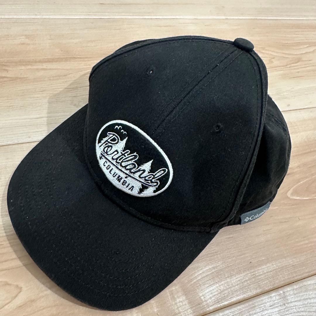 Used Columbia cap black