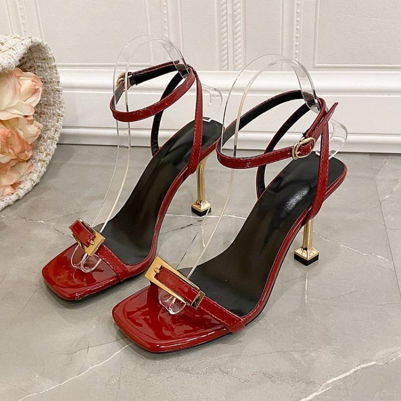 design in The Summer Women's Sandals Luxury Open-toed Metal Ankle Buckles Women's High Heels Fashion Women Sandals talons femme