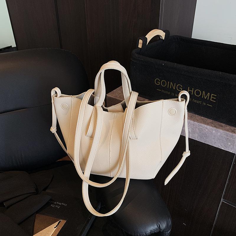 Stylish Casual Tote Bag, Large Capacity PU Leather Handbag Women Wing Bag, Fashiable Woman Bags, Commuting Armpit Shoulder Bag