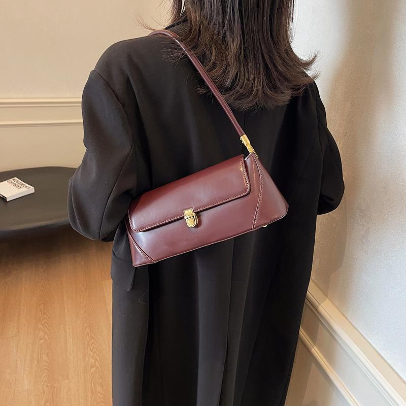 

Женская модная сумка-багет 2024 года с нишевым дизайном подмышкой — модели секонд-хенд, наплечные и ручные 26*9*11