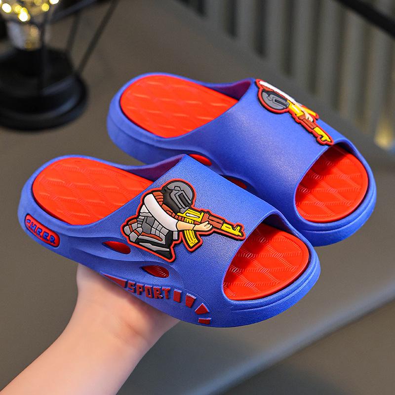 2025 Neue rutschfeste Sommer-Hausschuhe/Sandalen für Jungen (Innen/Außen): Trendig, Cool, Langlebig für den Gebrauch im Kinderzimmer und Badezimmer