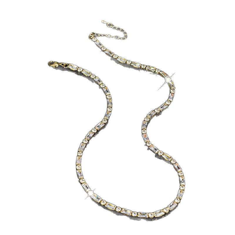 Elegant 3.0 Micro-Set Zircon Women's Necklace - European & American Fashion, Cool & Versatile Clavicle Chain.