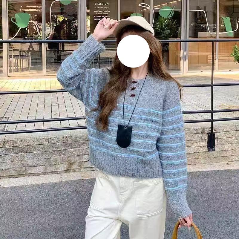 French Women's Retro Round Neck Loose Knit Sweater - 2025 Striped Horn Button Knitwear for Autumn/Winter