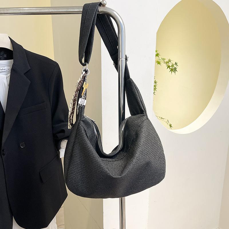 Casual bag women's new trendy fashion shoulder bag large capacity commuter messenger commuter bag